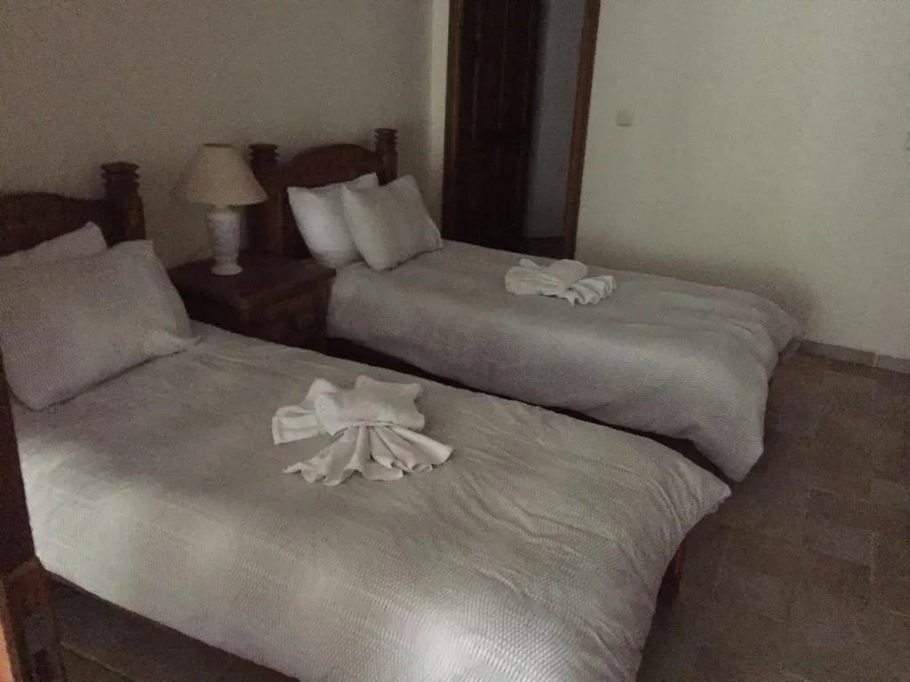 Boutique Suites At The Moonlight オルデニズ アパート